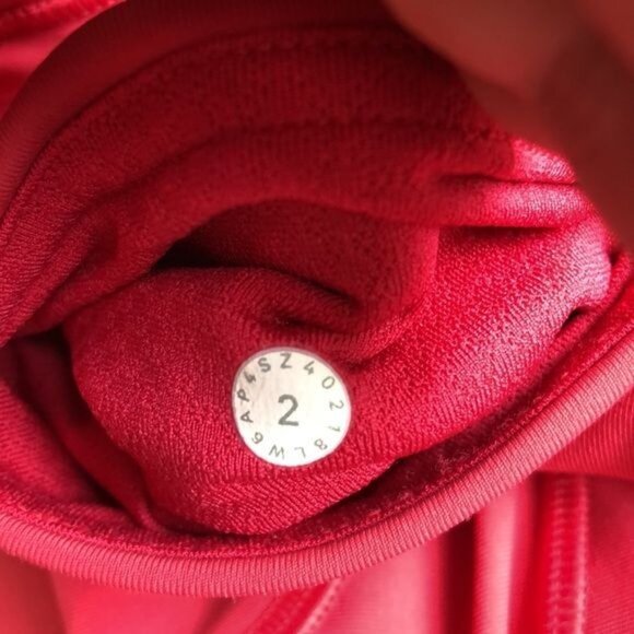 Lululemon Sun Runner Crop in Fuchsia Pink - 2 - Picture 11 of 11